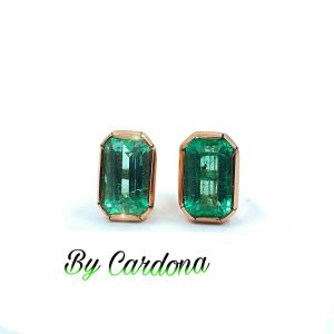Topos oro ROSA 18 K CON ESMERALDA talla ESMERALDA 1.8 ct PESO TOTAL APROX - hover