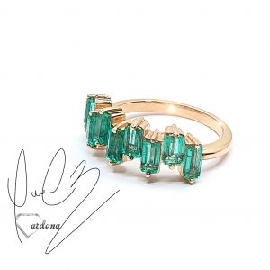 ARGOLLA ORO ROSA 18 K CON ESMERALDA BAGUETTE 1 CT peso total aprox - hover