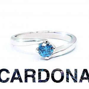 Anillo alejandria oro blanco 18 k con diamante azul 0,26 ct - hover