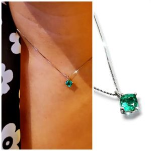 cadena y dije oro blanco 18 k con esmeralda talla cushion - hover